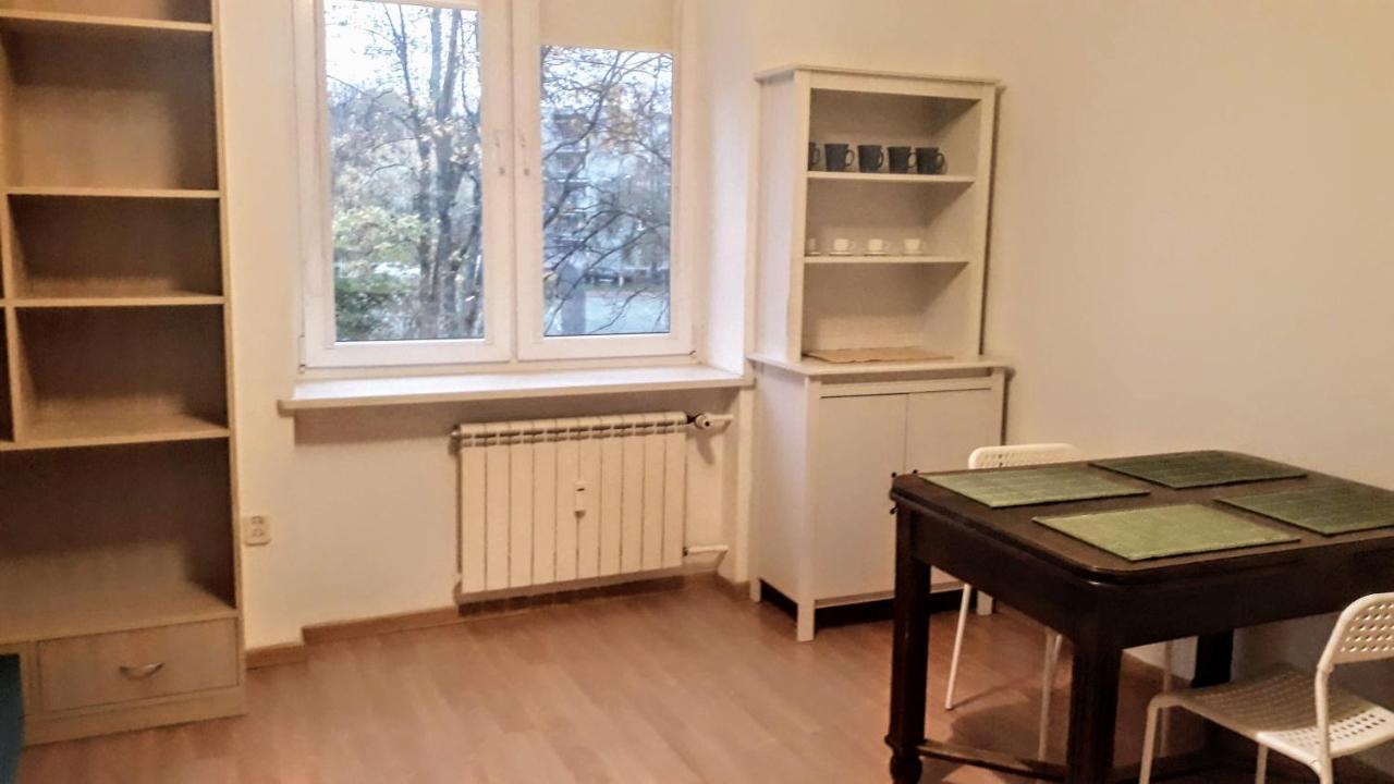 Kawalerka Na Starym Zoliborzu Apartment Warsaw Luaran gambar