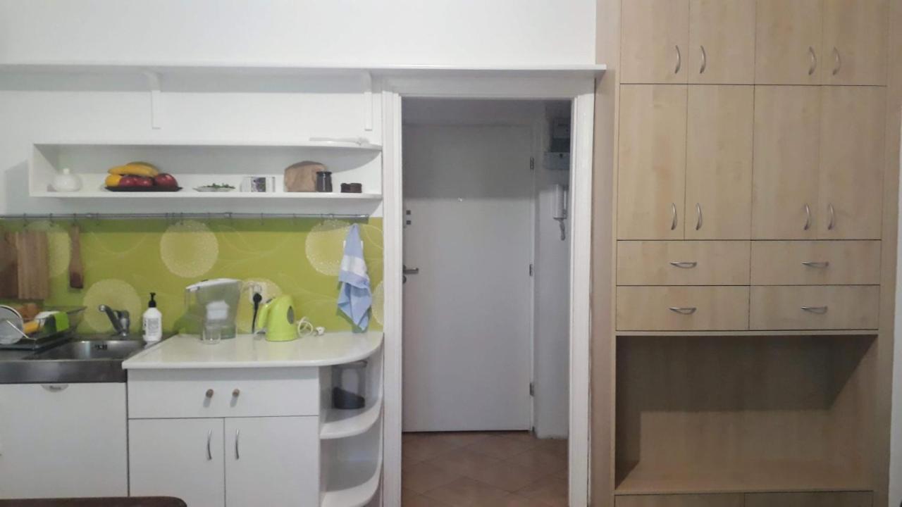 Kawalerka Na Starym Zoliborzu Apartment Warsaw Luaran gambar